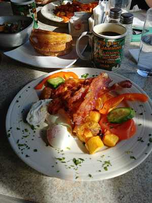 Hunter's On The Danforth