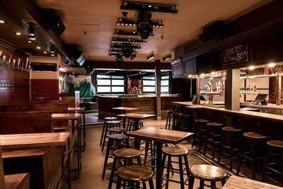 Abreuvoir Bar & Terrasse