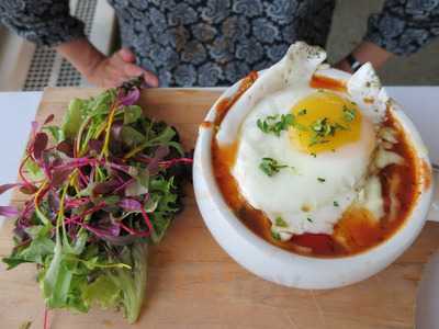 Le Cafe Des Amis Pavillon