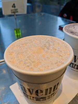 Avenue Cafe & Bistro