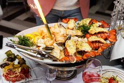 Bomond Restaurant & Lounge