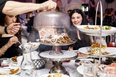 Bomond Restaurant & Lounge