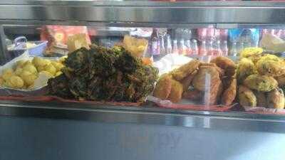 Acr Hot Roti & Doubles