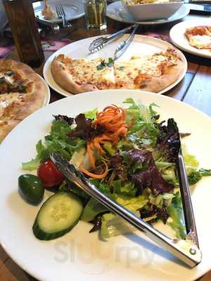 Opera Restaurant Bar