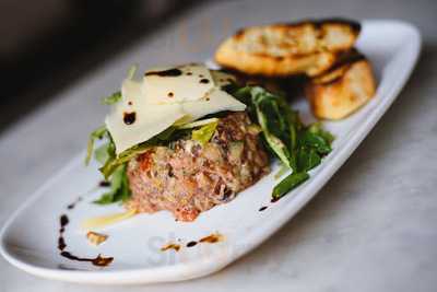 Opera Restaurant Bar