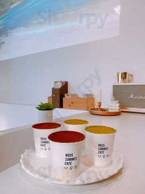 Nous Sommes Cafe