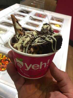 Yeh! Yogurt & Cafe
