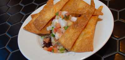 Mollie Restaurant Pub