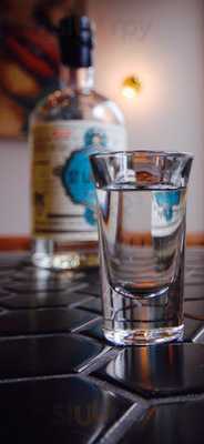 Mollie Restaurant Pub