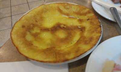 Yunnan Cross Bridge Rice Noodle