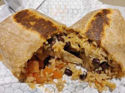 Mucho Burrito