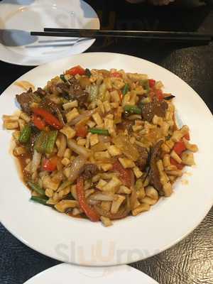 Max Cafe Bar And Grill