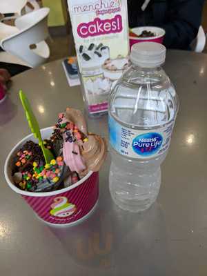Menchie's Yonge And Lawrence