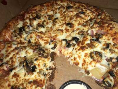 Reginos Pizza