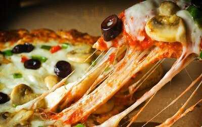 Hoops Sports Bar And Grille