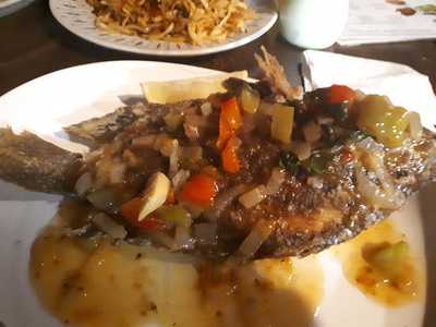 Edie's Place Bar & Cafe