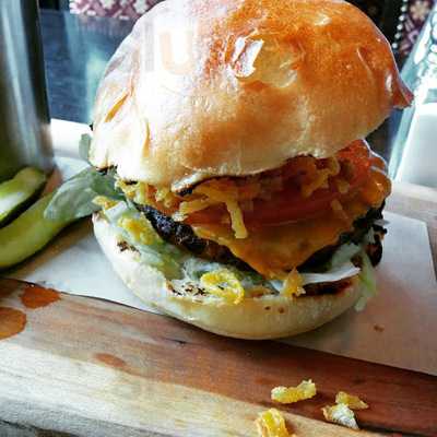 Fionn Maccool's Irish Pub