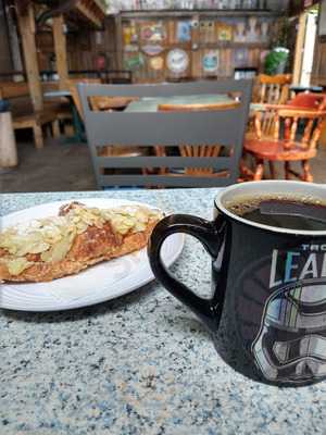 Hideaway Resturant & Lounge