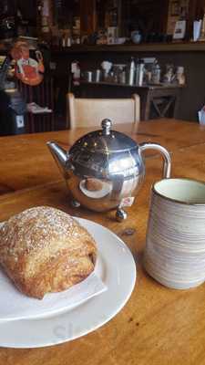 Hideaway Resturant & Lounge