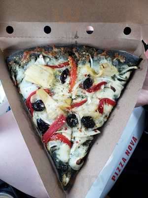Pizza Nova