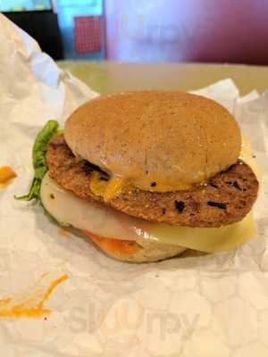 Jetsun's Juicyburger