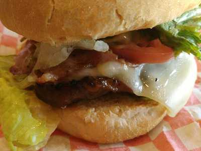 Jetsun's Juicyburger