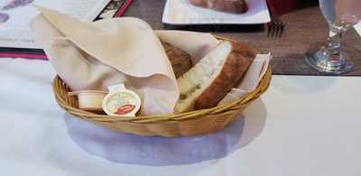 Genatsvale Georgian Restaurant