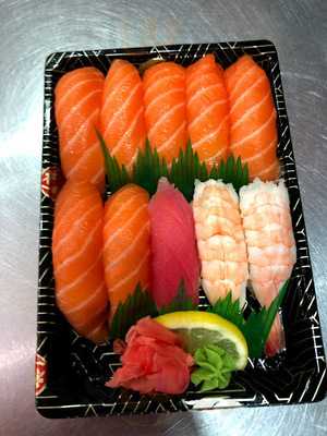 Mac's Sushi