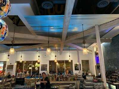 Floga Estiatorio And Event Space