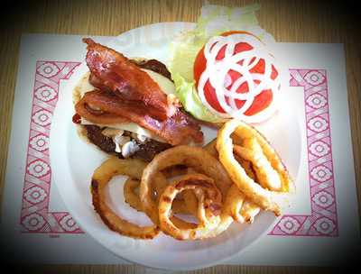 Gravediggerz' Variety & Restaurant