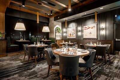 Cattlebaron Steakhouse Nw - Royal Oak