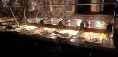 Pauls Pizza Steakhouse & Lounge