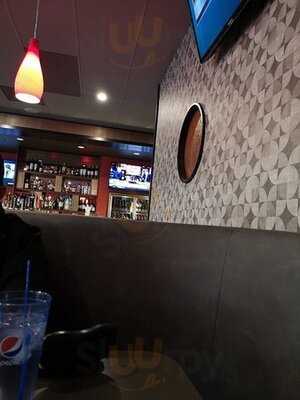 Pauls Pizza Steakhouse & Lounge