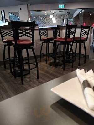 Pauls Pizza Steakhouse & Lounge