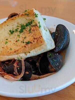 Harbour Oyster + Bar