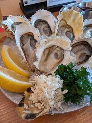 Harbour Oyster + Bar