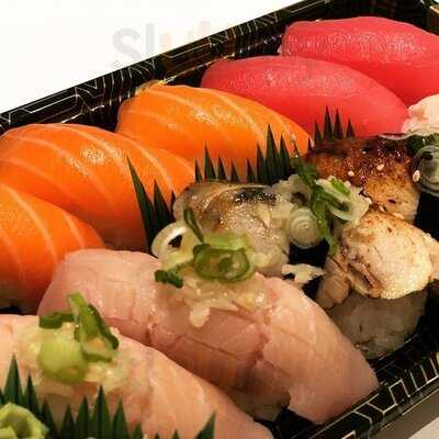 Chef Martin’s Sushi House