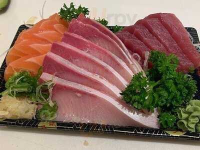 Chef Martin’s Sushi House