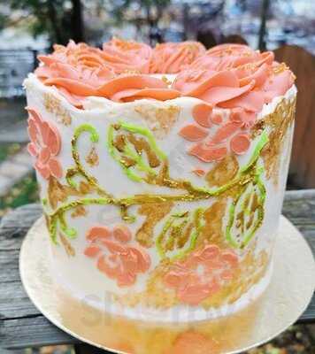 Cake Betty Cafe & Cakery