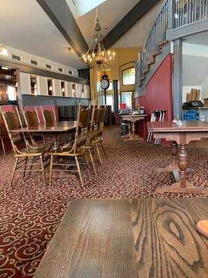 The Old Spaghetti Factory (saskatoon)