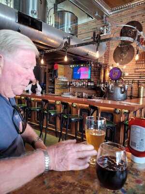 The George Brew House And Eatery