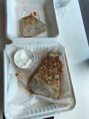 Quesada Burritos & Tacos