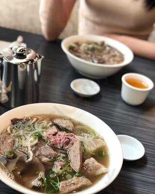 Pho Hoan Pasteur (sage Hill)