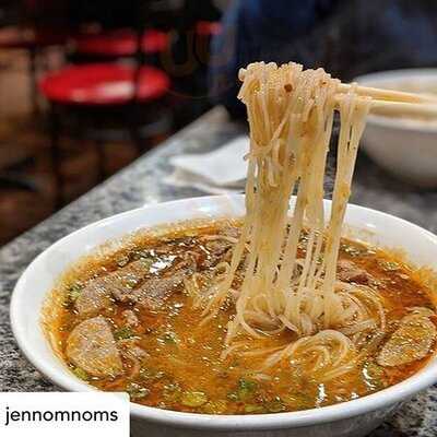 Pho Hoan Pasteur (sage Hill)