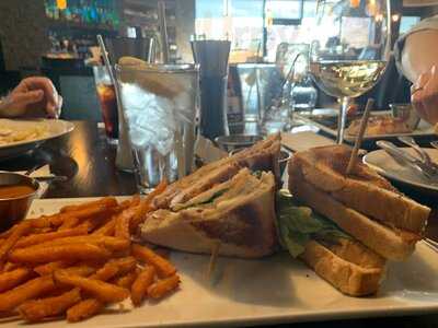 Eleven Sixty Bar & Grill