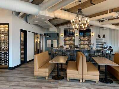 Port 701 Marinaside Dining And Lounge