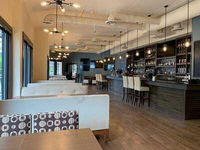 Port 701 Marinaside Dining And Lounge