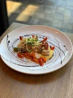 Port 701 Marinaside Dining And Lounge