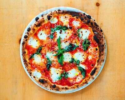 Za Cafe Pizzeria & Bar