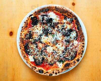 Za Cafe Pizzeria & Bar